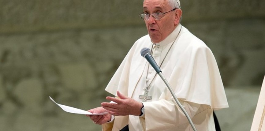 Papa: «Respeto de la dignidad de la persona, caridad, custodia de la tierra»