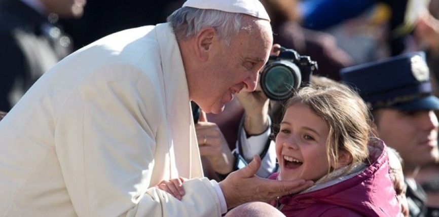 Con Jesús la hermandad se dilata superando toda diferencia, dijo el Papa