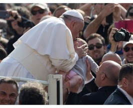 Impulsar – en Iglesia y sociedad – el respeto de la dignidad que Dios dio a hombre y mujer, pide el Papa