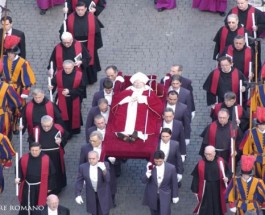 Juan Pablo II testigo de Cristo interceda por familias e Iglesia, pidió el Papa