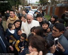 Deja que Jesús te sane, sólo Él es paz. El diablo es padre de la guerra, recordó el Papa