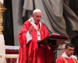 Papa Francisco en Pentecostés: Necesitamos hombres y mujeres llenos del Espíritu Santo