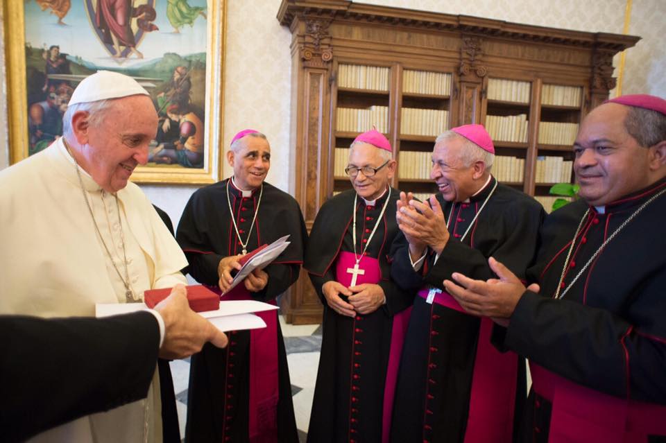 Papa recibe obispos dominicanos